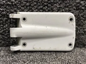 1211661-4 Cessna T206H Upper Aft, Forward Cargo Door Hinge